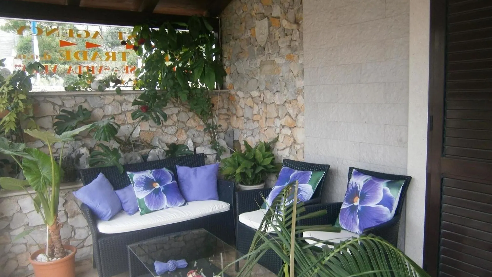 Apartment Mit Balkon- Gemeinsame Pool Und Terrasse Novi Vinodolski
