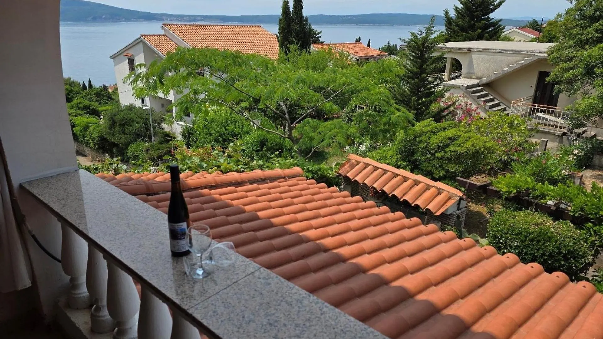 Apartment Mit Balkon- Gemeinsame Pool Und Terrasse Novi Vinodolski